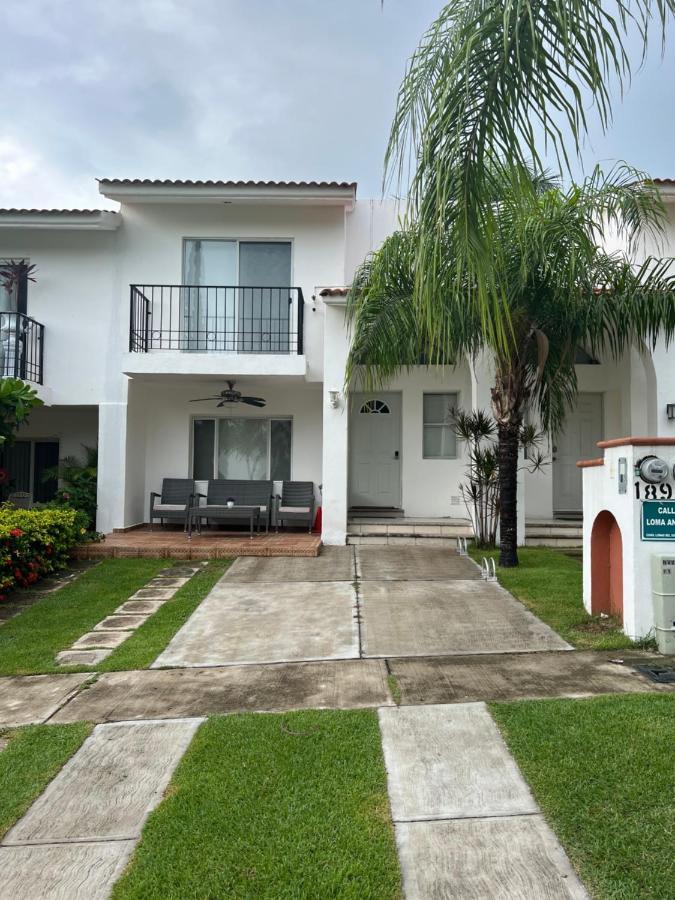Casa Nuevo Vallarta + 2 Albercas エクステリア 写真